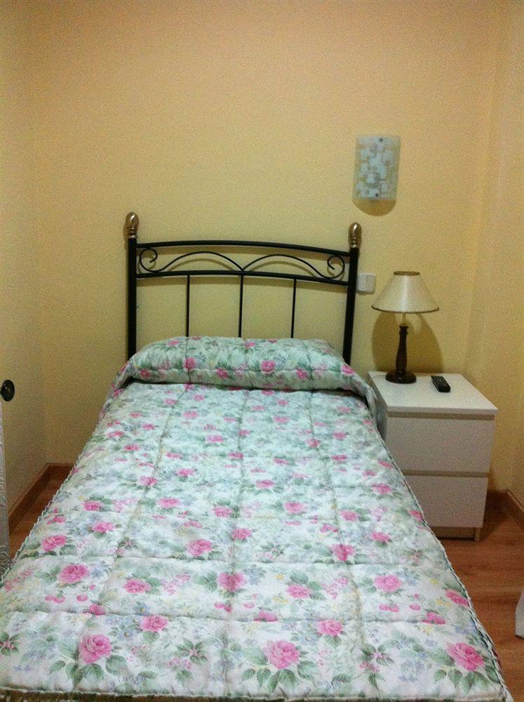 Hostal Nersan2 Мадрид Экстерьер фото