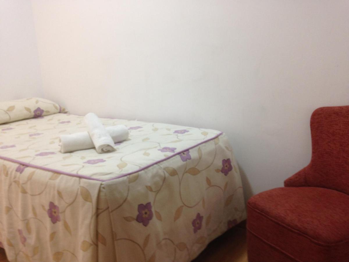 Hostal Nersan2 Мадрид Экстерьер фото